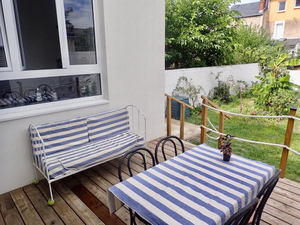 Appartement Tempere Avec Terrasse ตูร์ ภายนอก รูปภาพ